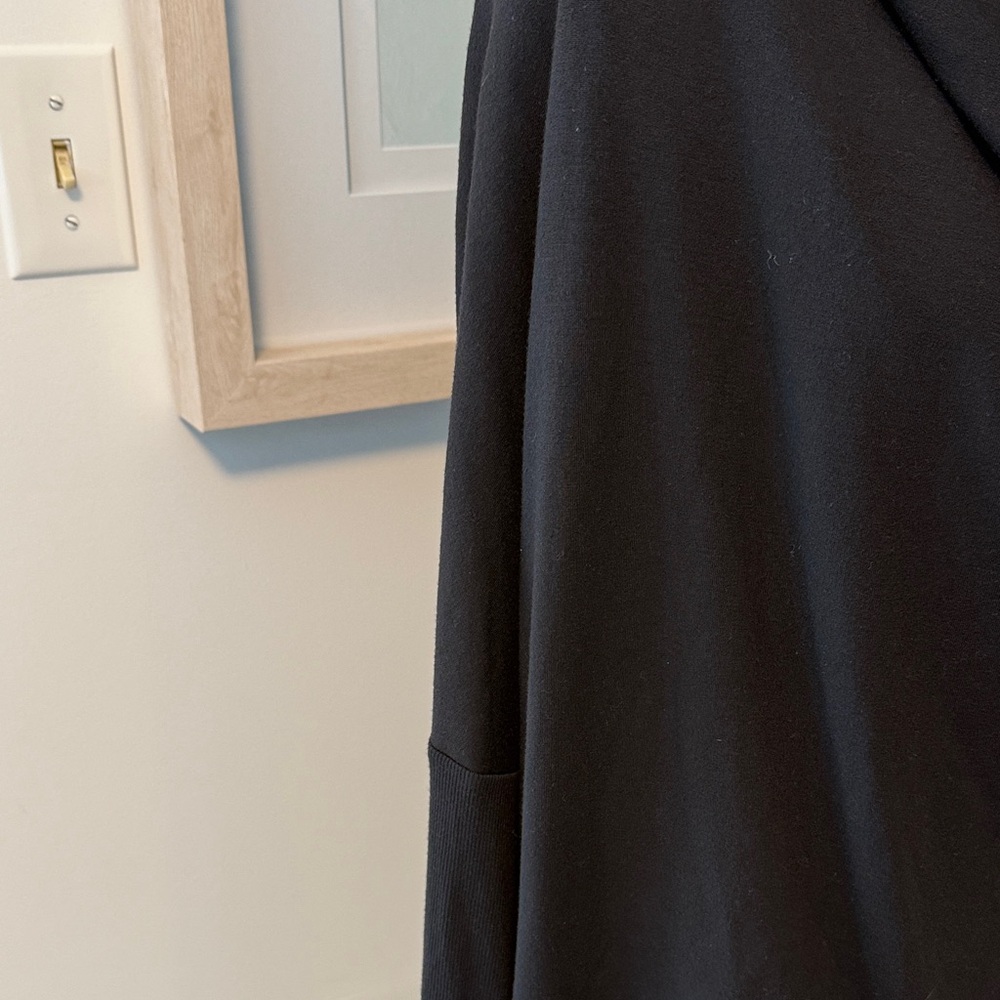 Athleta Black Hoodie Wrap Sweatshirt Size XL - Picture 4 of 7